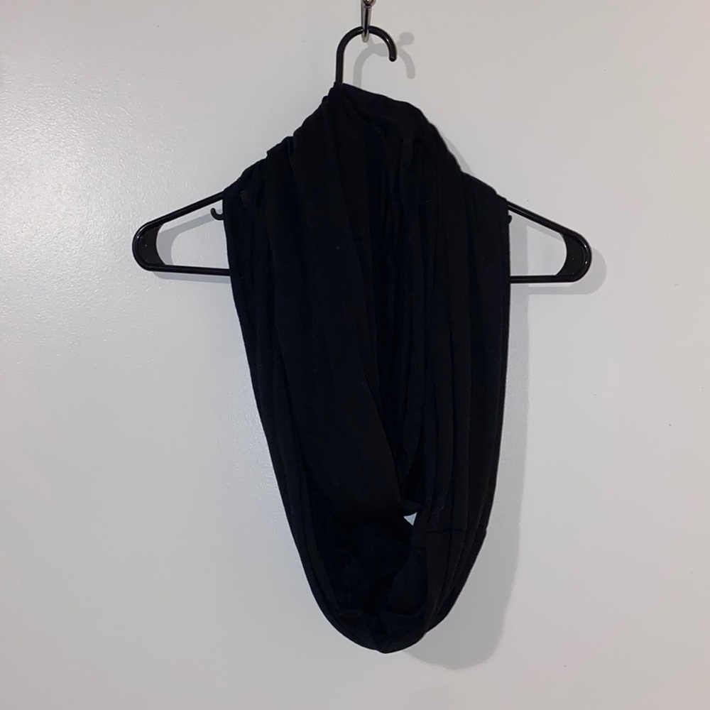 Black Charlotte Russe Soft Lightweight Infinity Fashion Scarf